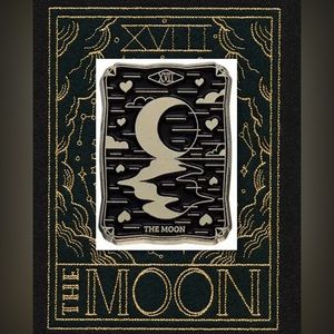 $1 TAROT CARD PIN/BROOCH. ENAMEL/METAL. NEW. $1 WITH ANY $10 ORDER OR MORE